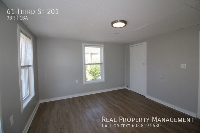 Building Photo - 61 Third St 201-