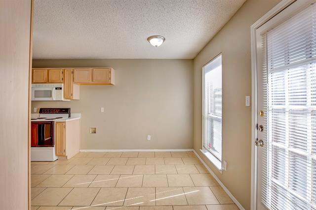 Building Photo - 8108 Spruce Valley Dr