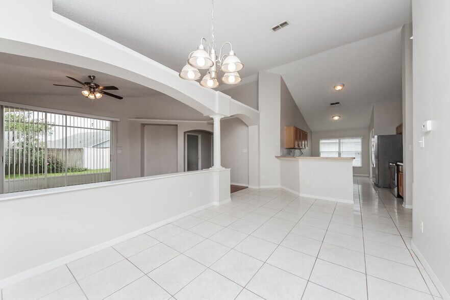 Building Photo - 2511 Shelby Cir