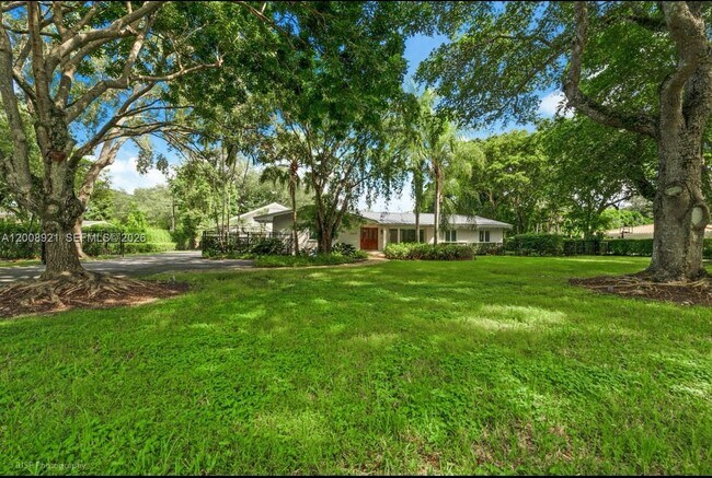 Building Photo - 6875 SW 96th St