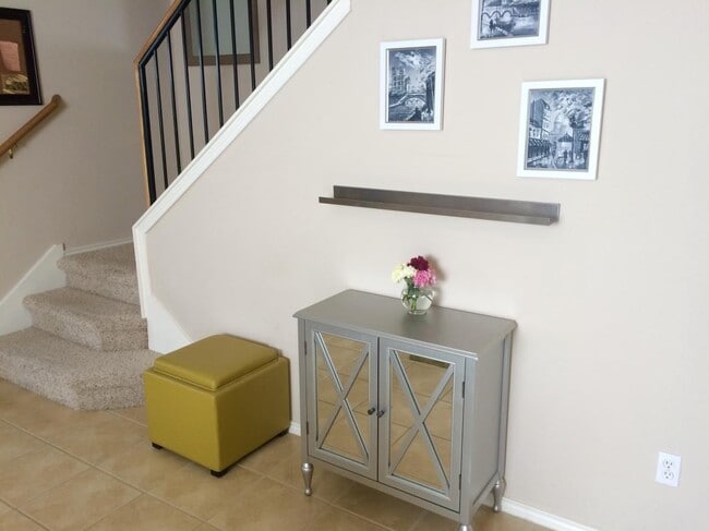 Building Photo - 1310 W Parmer Ln