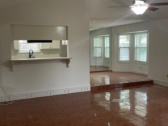 Building Photo - 316 Oklahoma St