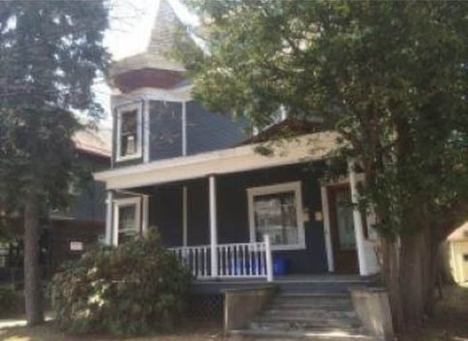Building Photo - 17 N Willard St