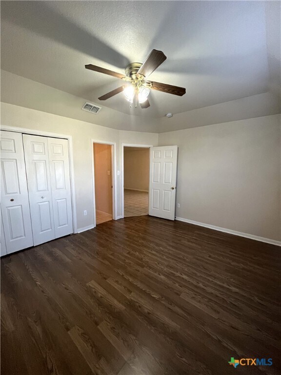 Building Photo - 1149 Misty Acres Dr