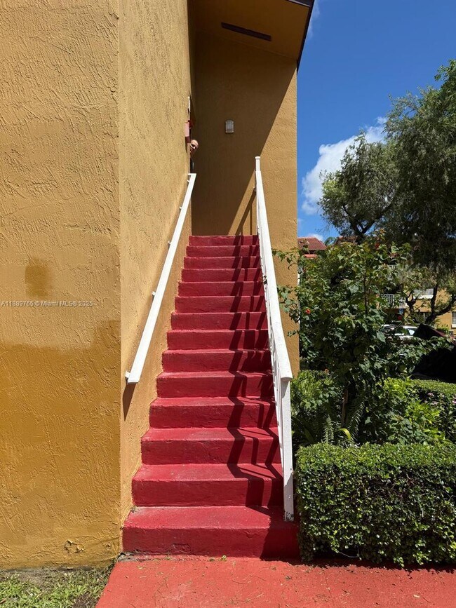 Building Photo - 15600 SW 80th St