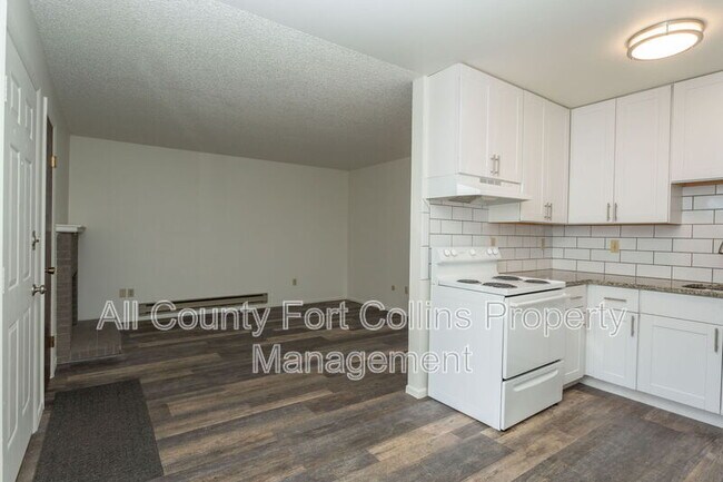 Building Photo - 1209 W Plum St