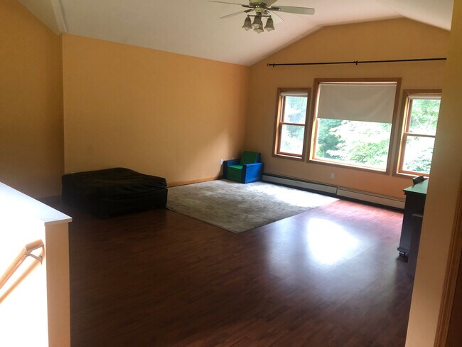 Building Photo - 166 Rocky Top Rd