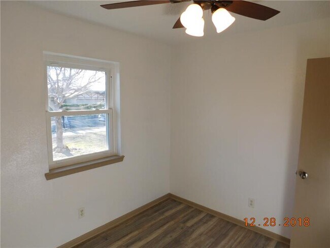 Building Photo - 1010 Jackie Jo Ln