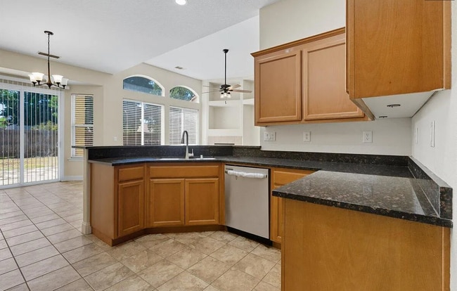 Building Photo - 1277 Paradise Loop