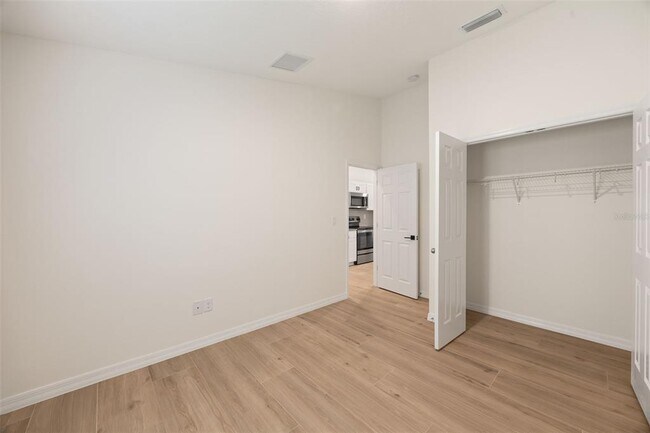 Building Photo - 12401 Streambed Dr