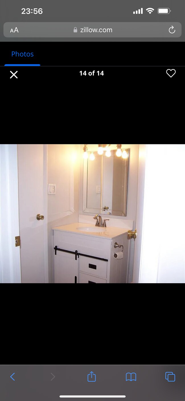 Bathroom - 8005 Revere Plz