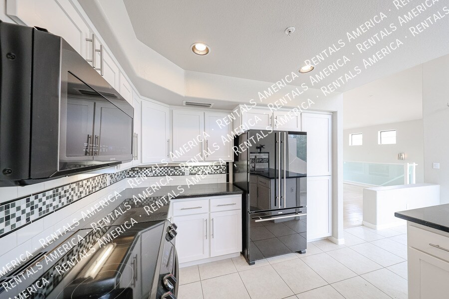 Building Photo - 7400 E Gainey Club Dr