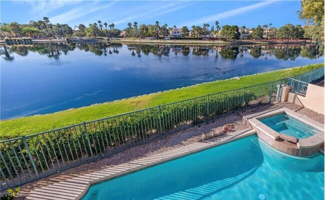 Building Photo - 2533 Seascape Dr