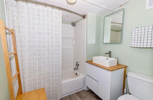 Building Photo - *Available For Immediate Move In - Lawn Ca...