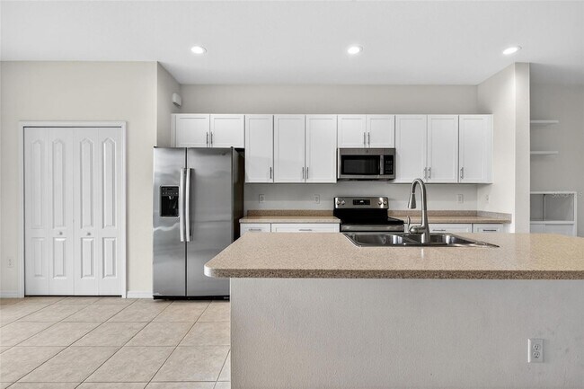 Building Photo - 8667 Canyon Creek Trail