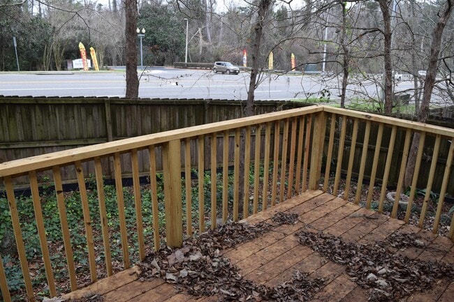 Building Photo - 2654 Millbank Dr