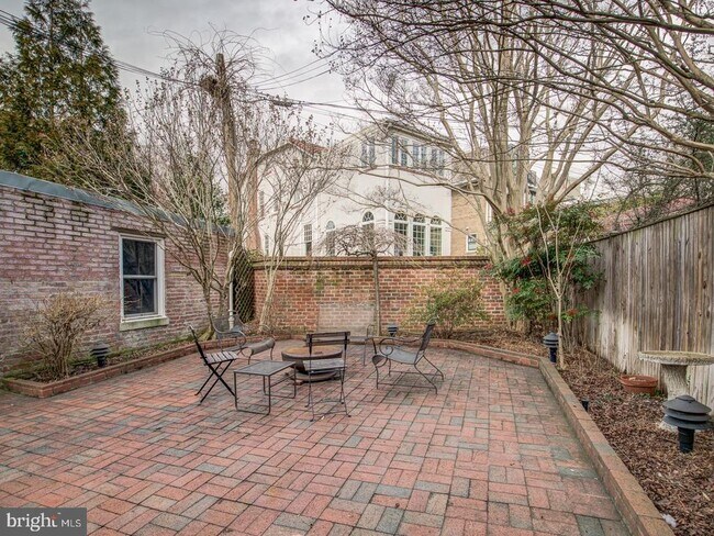 Building Photo - 3629 Ordway St NW