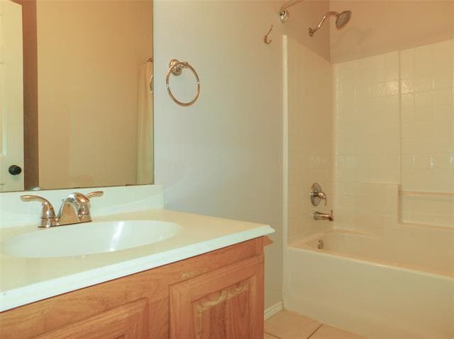 Building Photo - 7917 Seven Oaks Ln