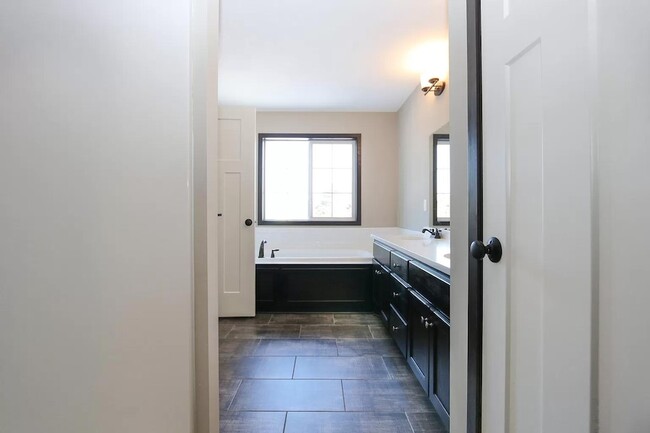 Building Photo - 2588 County Rd I