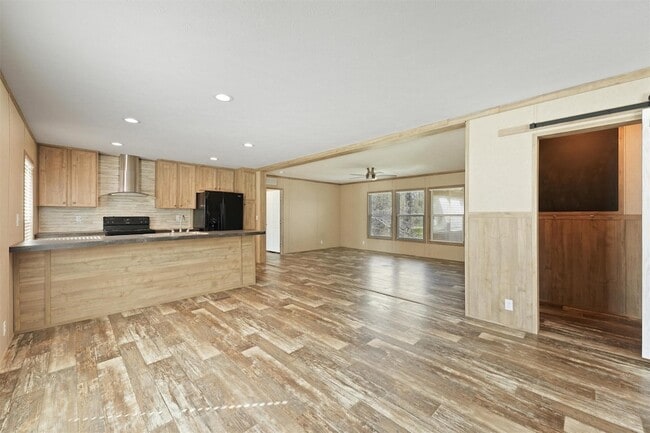 Building Photo - 11744 Padok Rd