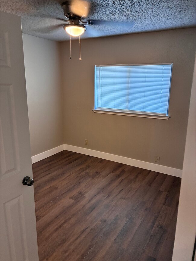 Building Photo - 7503 Longing Trail