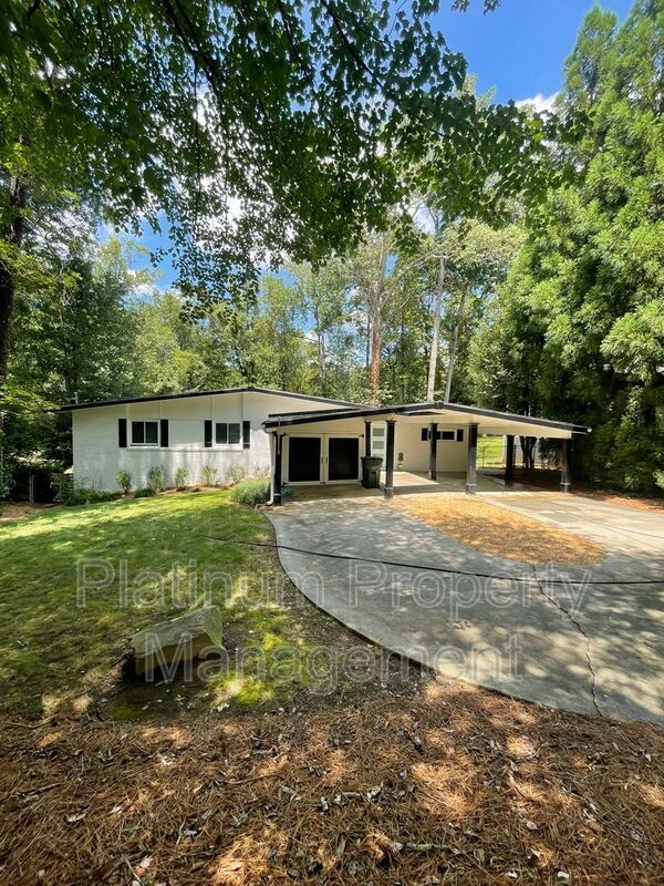 Building Photo - 3828 Donaldson Dr