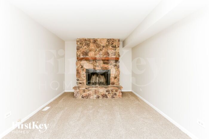 Building Photo - 3390 Windsor Ln