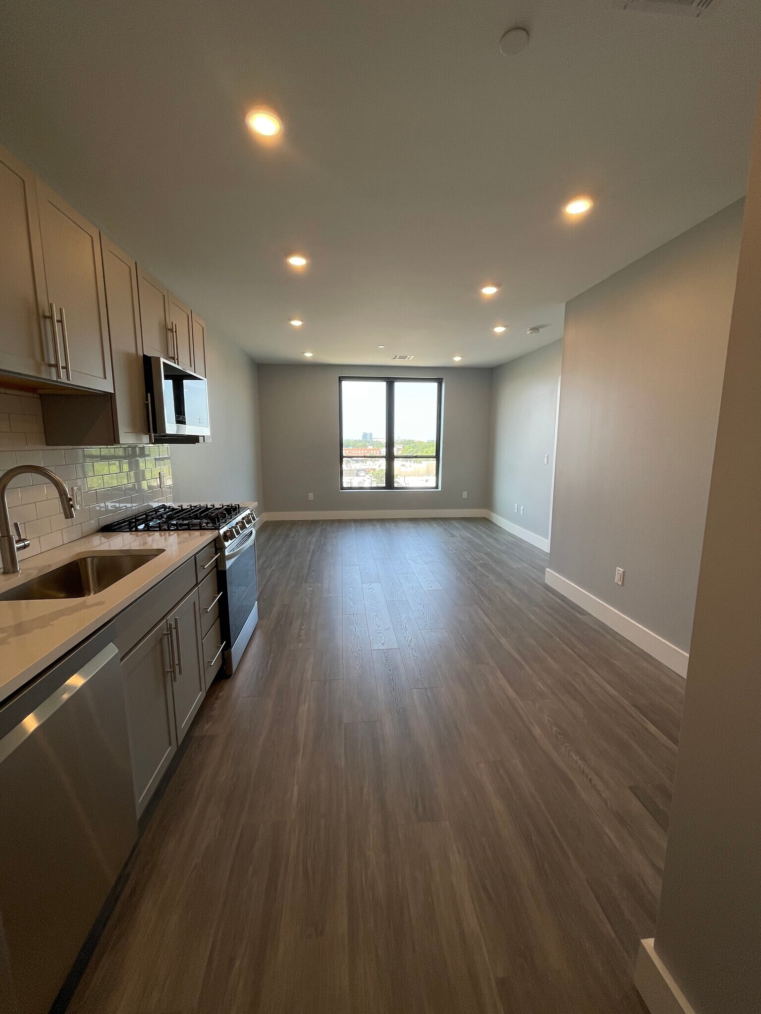 Building Photo - 367 Western Ave