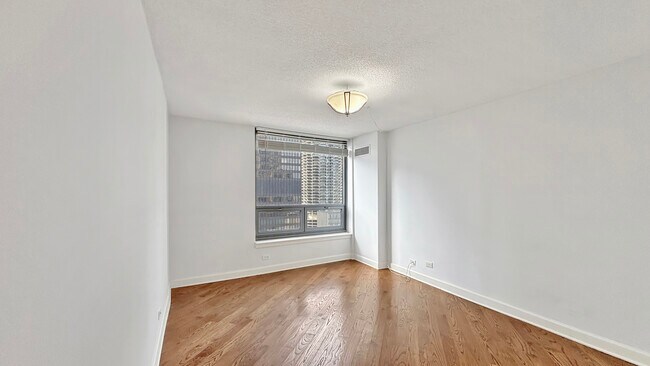 Building Photo - 440 N Wabash Ave