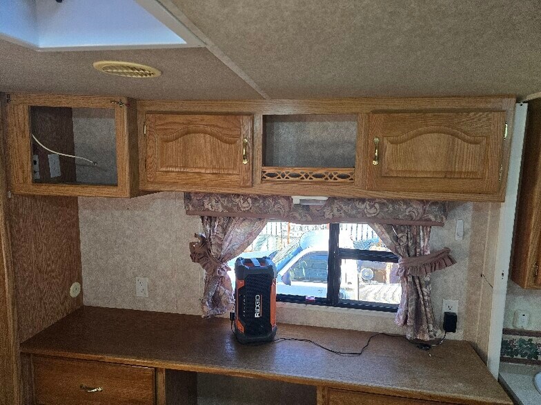 Building Photo - 2065 Atwater Blvd