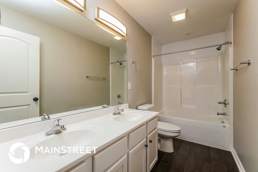 Building Photo - 2085 Paddle Wheel Dr