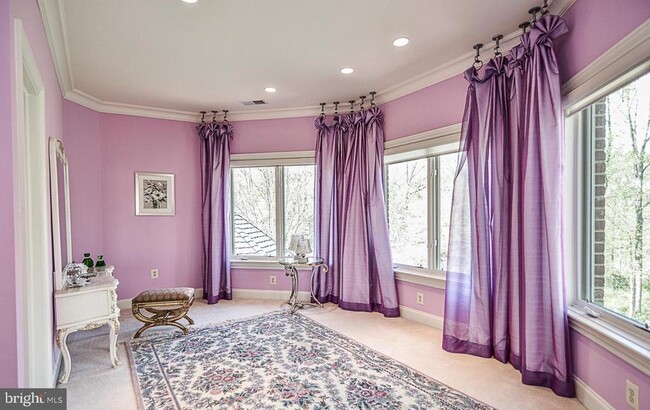 Building Photo - 7841 Montvale Way