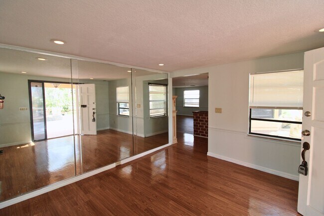 Building Photo - Stunning 3-Bed, 2-Bath Spanish-Inspired Custom Home with Elegant Gardens & Fountains