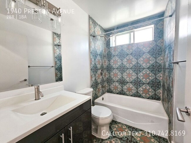 Building Photo - 1940 Preston Ave