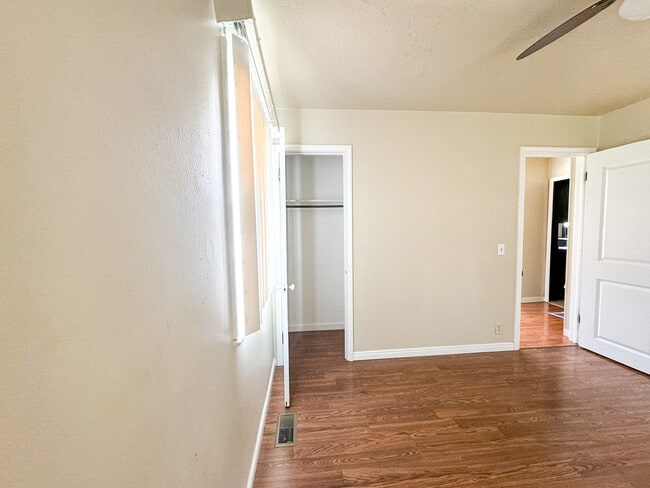 Building Photo - 1730 W Center St