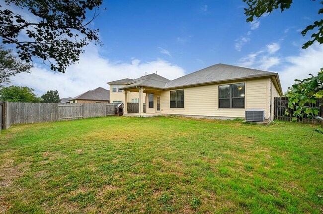 Building Photo - 1029 Hyde Park Dr