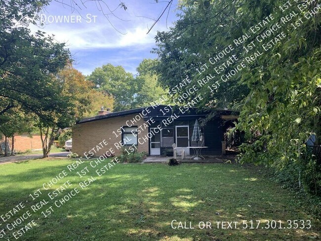 Building Photo - 1217 Downer Ave