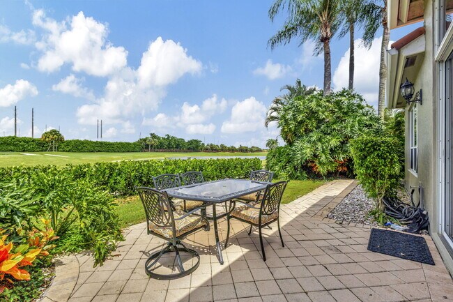 Building Photo - 10891 Fairmont Village Dr
