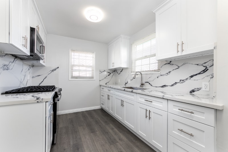 Building Photo - 2145 W 104th St