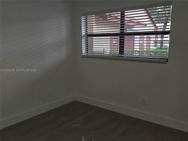Building Photo - 3400 Foxcroft Rd