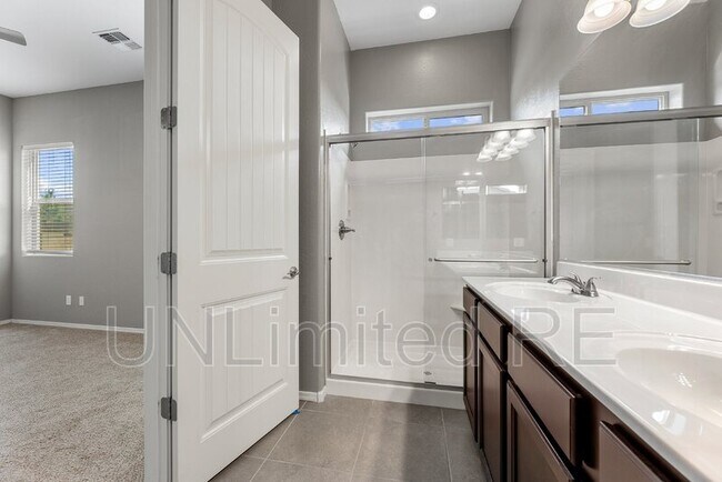 Building Photo - 6041 Livingston Loop