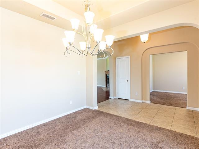 Building Photo - 2943 Ladoga Dr