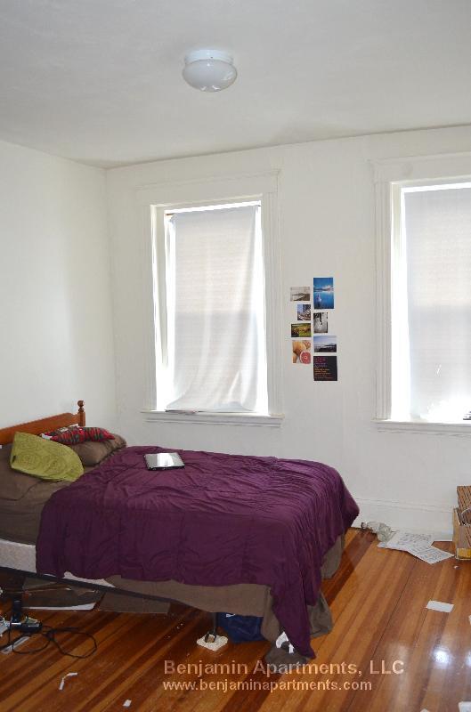 Building Photo - 1375 Commonwealth Ave