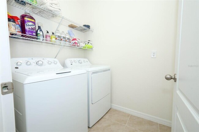 Building Photo - 33417 Affirmed Wy