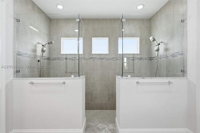 Building Photo - 4662 Estates Cir