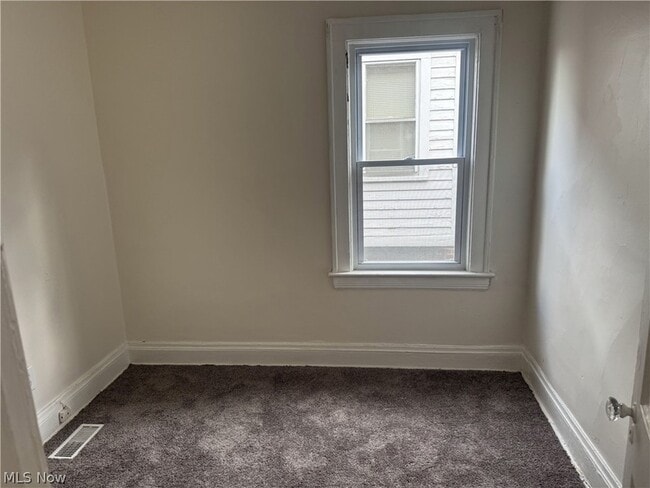 Building Photo - 3242 Sycamore Rd