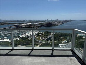 Building Photo - 253 NE 2nd St