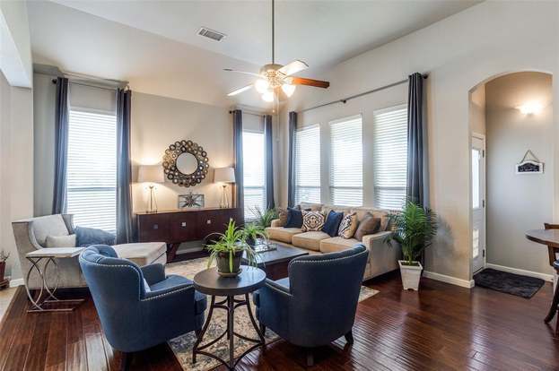 Building Photo - 3208 Thicket Dr