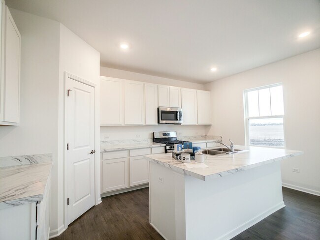 Building Photo - 11490 Thomas St