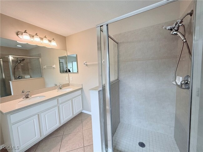 Building Photo - 8258 Silver Birch Way